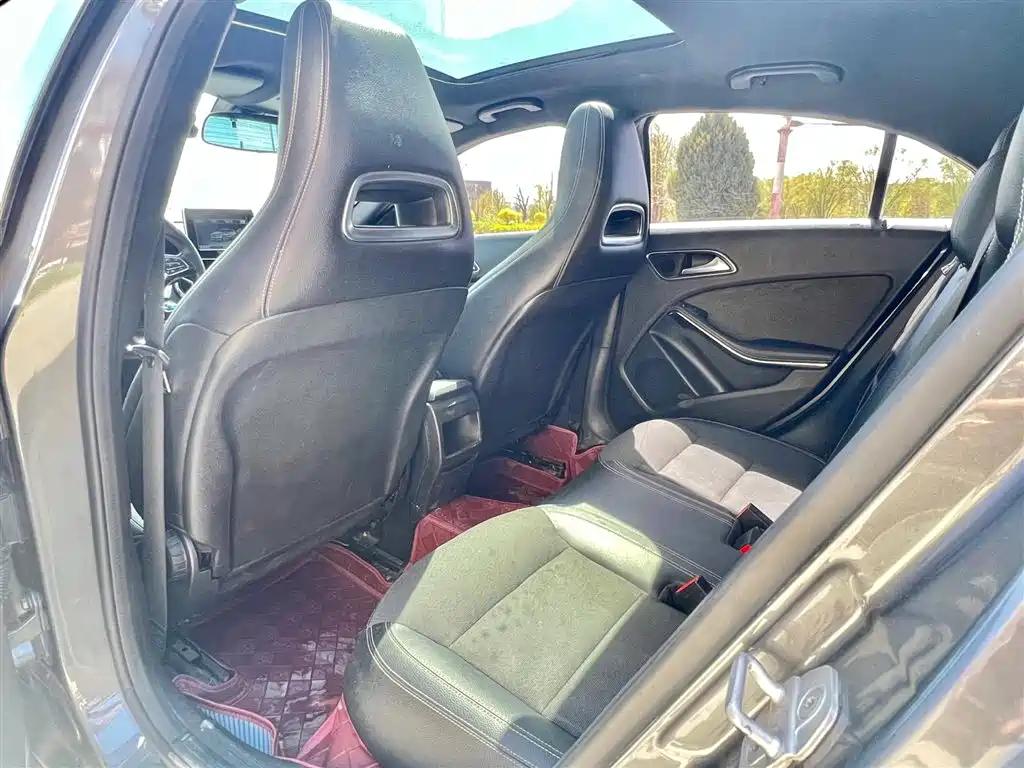 Mercedes-Benz A-Class (Import) 2017 A 180 фото 4