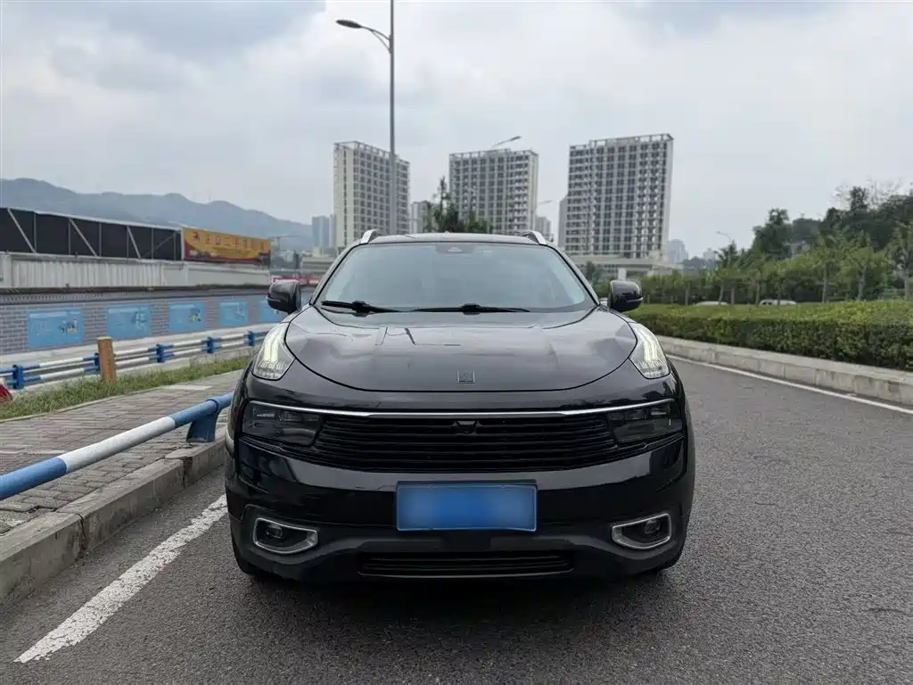 Lynk & Co 01 2019 2.0T 2WD Type Pro Version China VI фото 3