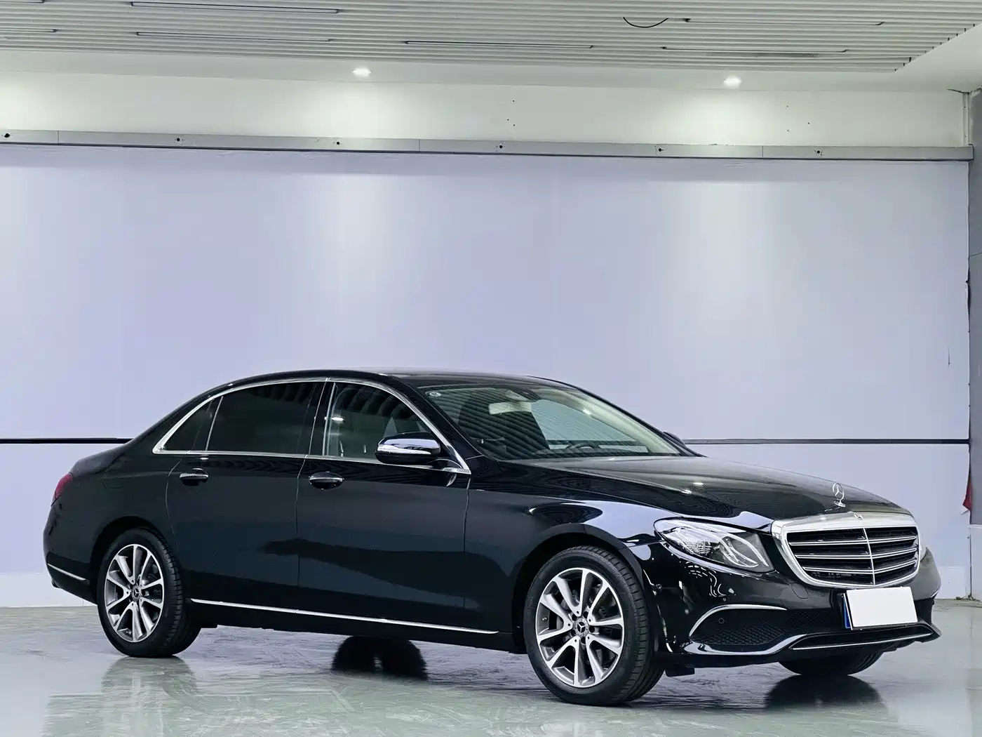 Mercedes-Benz E-Class 2020 E 260 L фото 3