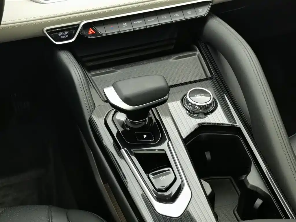 GEELY XINGYUE L
