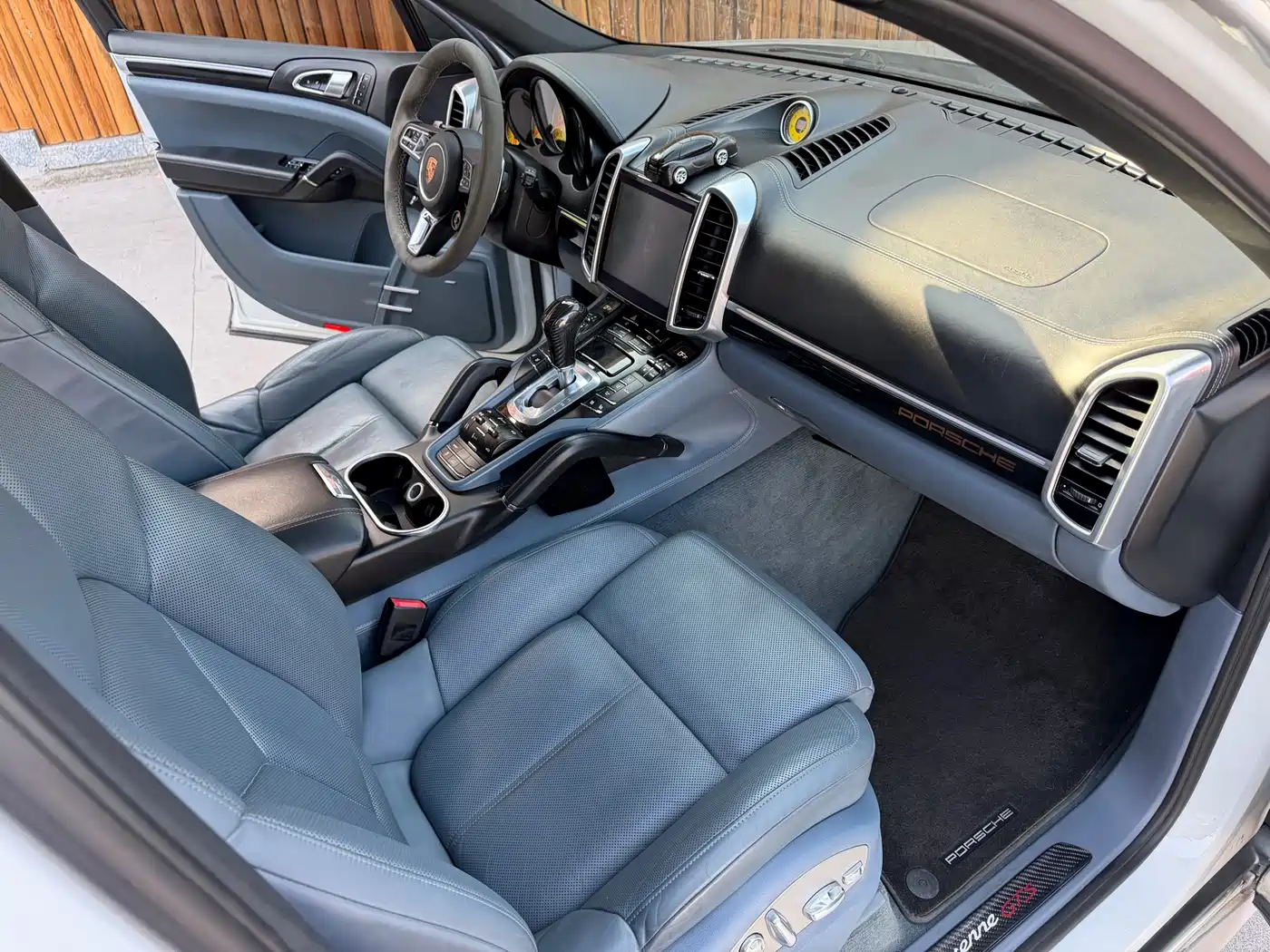 Porsche Cayenne 2011 Cayenne 3.0T фото 7