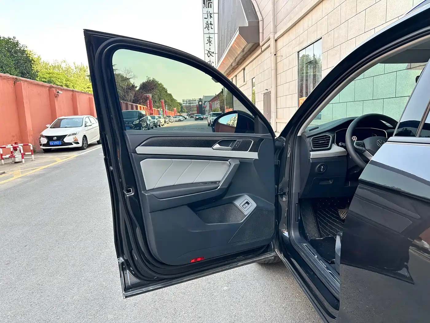 Volkswagen Tayron 2023 280TSI 2WD Luxury Plus Advanced Edition фото 19