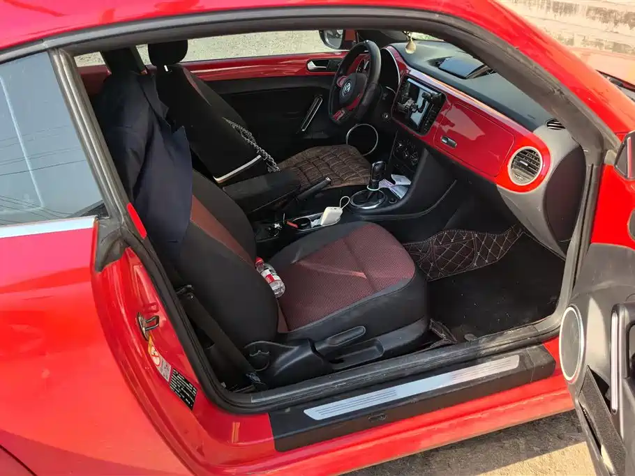 Volkswagen Beetle 2015 180TSI фото 8