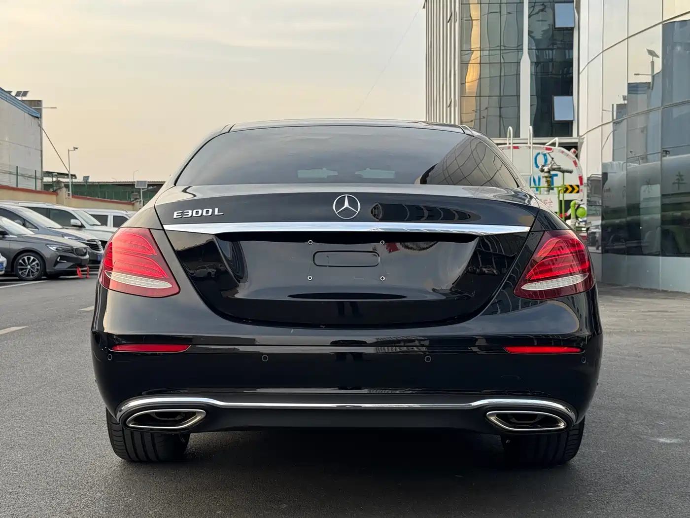 Mercedes-Benz E-Class 2019 E 300 L Fashion фото 4