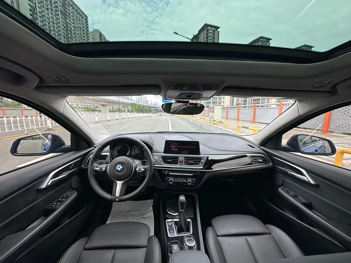 BMW 1 Series 2019 118i M Sport Package фото 7