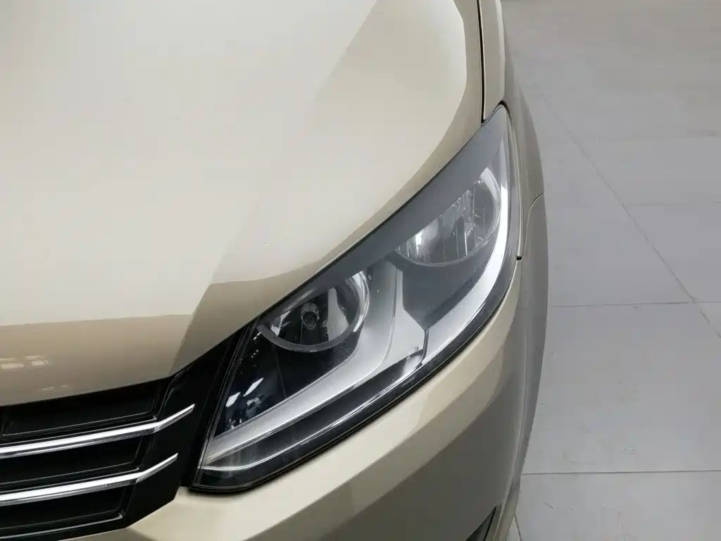 Volkswagen Touran 2015 2015 1.4T Manual Comfort Edition 5-seater