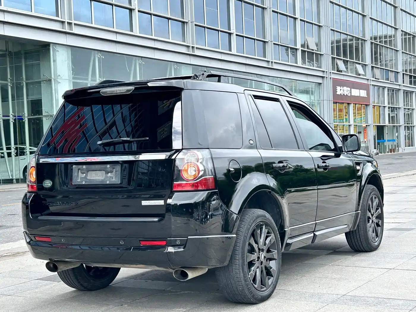 Photo 4 - Land Rover Freelander 2