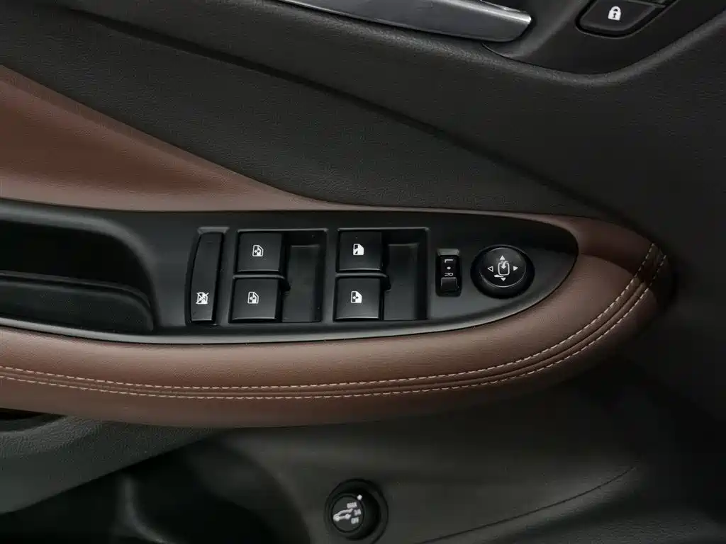 Buick Envision Plus 2016 28T 4WD Luxury фото 9