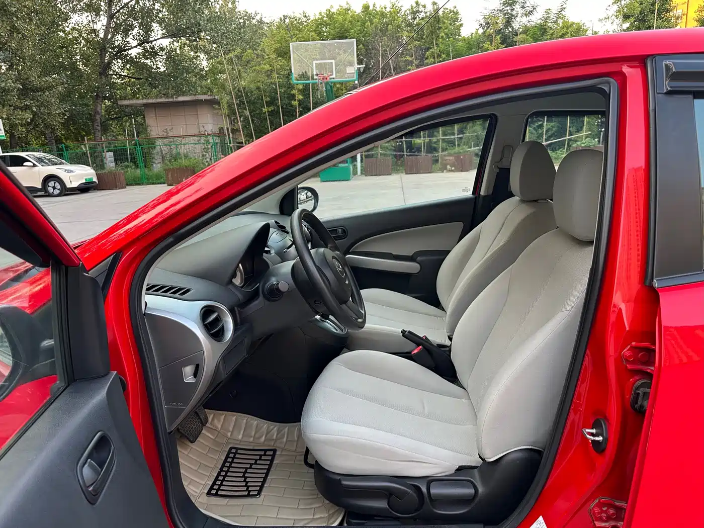 Mazda 2 2012 2011 XuanDong 1.3L Automatic Standard