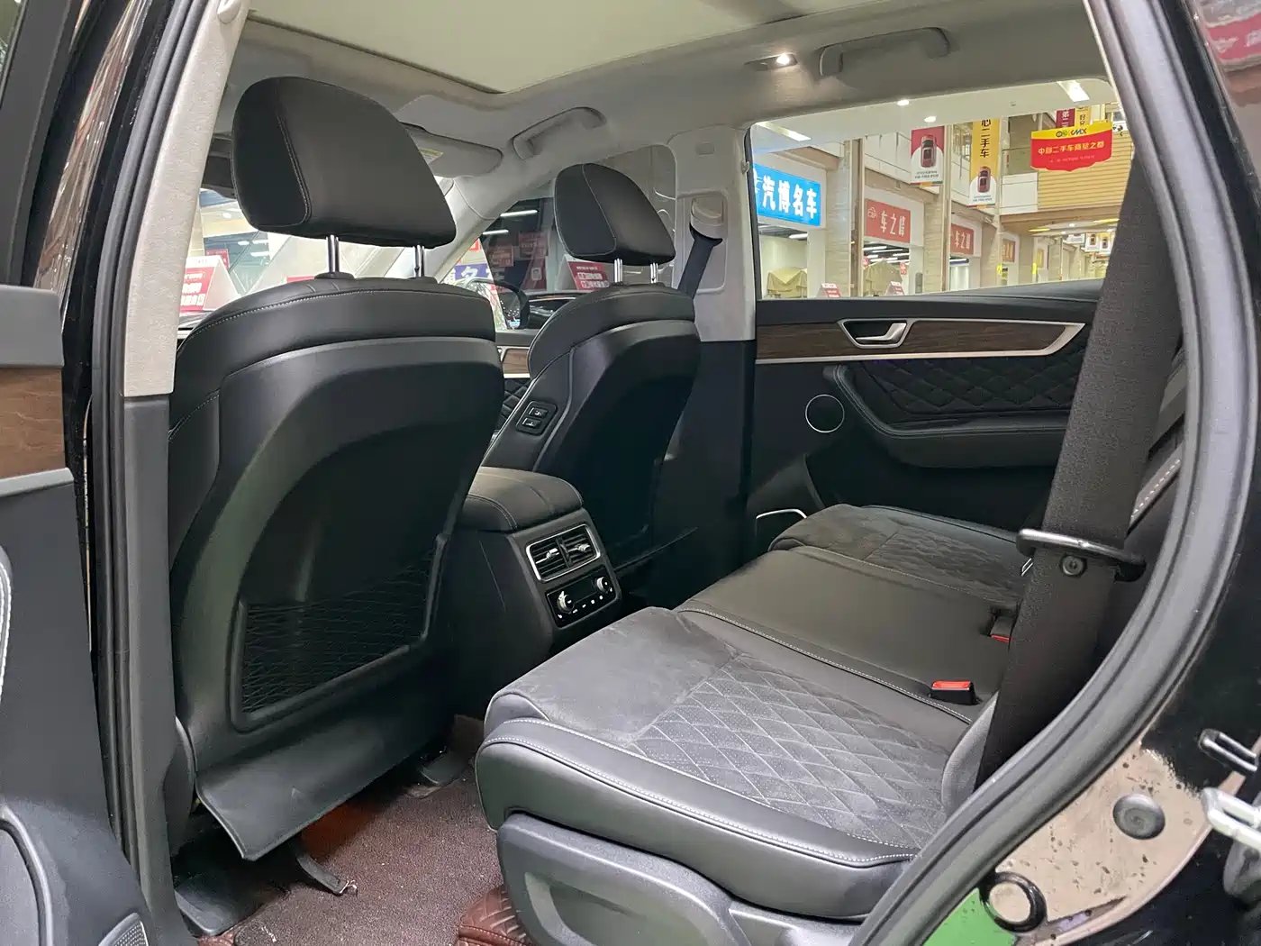 Hongqi HS7 2022 3.0T Automatic 4WD ZhiLian QiXiang Edition 5-seater фото 12