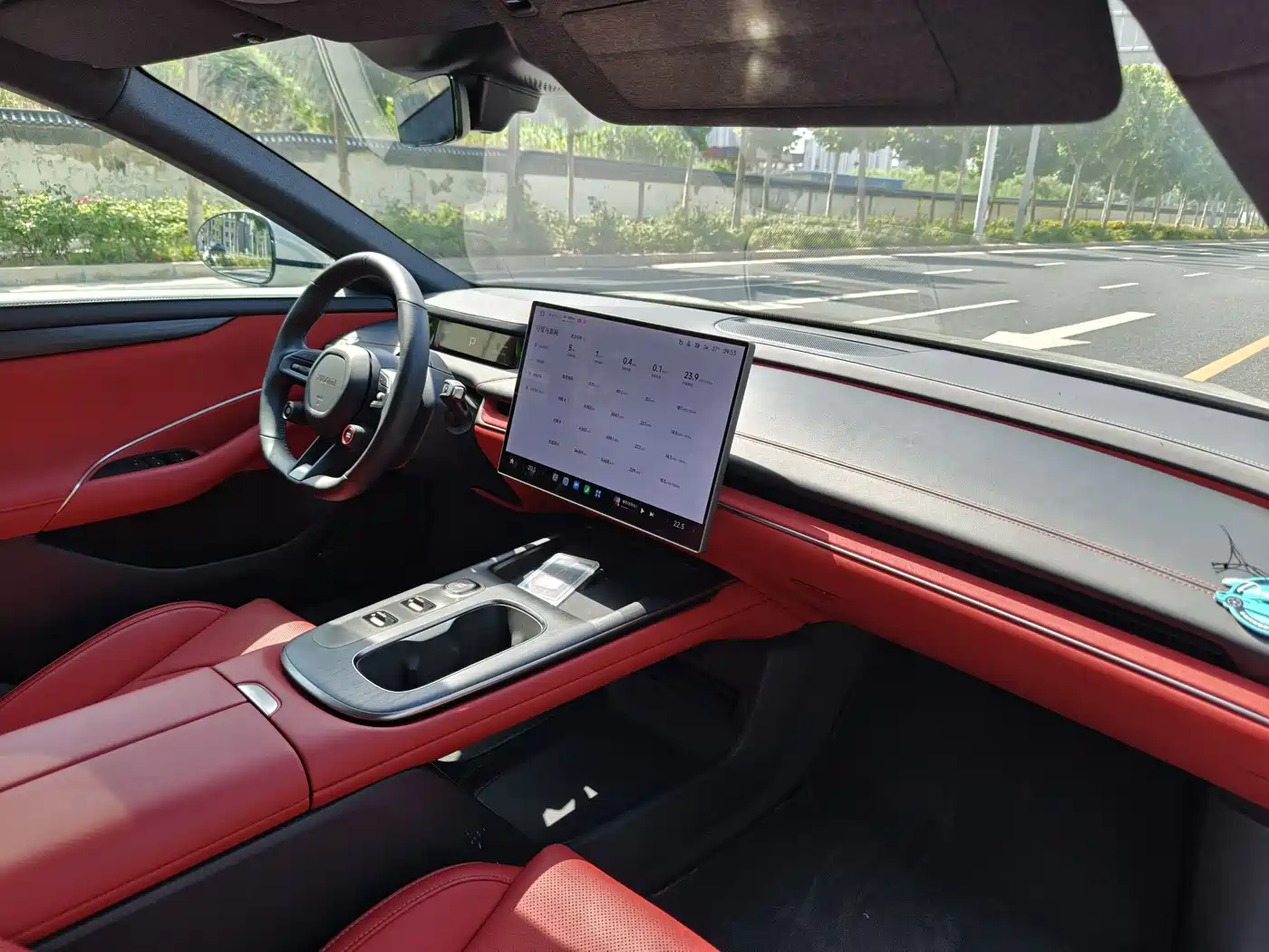 Xiaomi Auto Xiaomi SU7 2024 RWD Long Range Intelligent Driving Edition фото 12