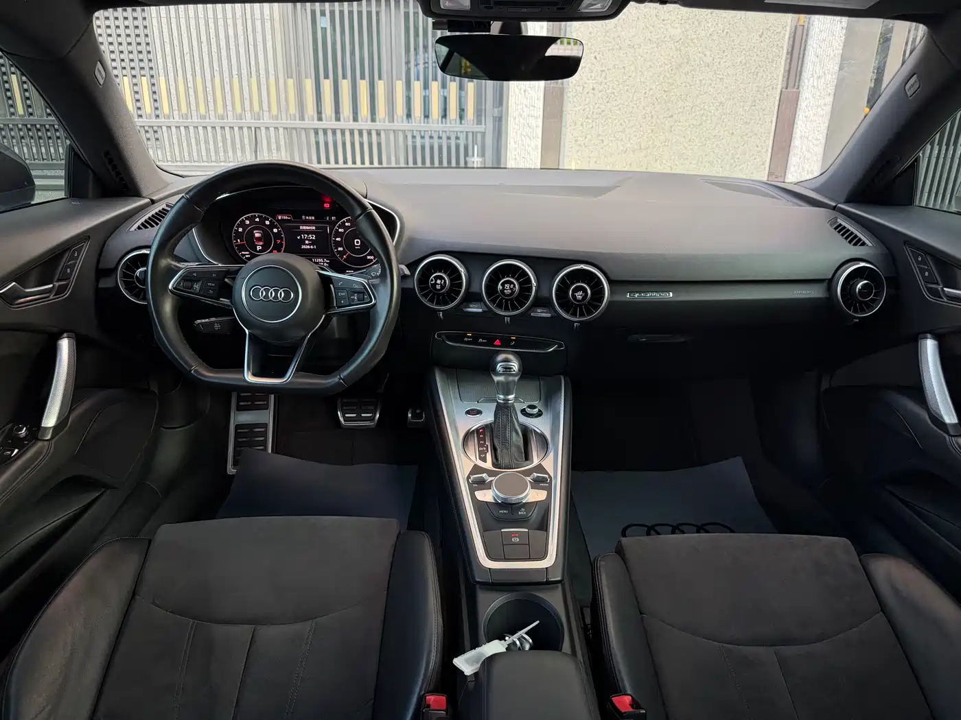 Audi TT 2017 TT Coupe 45 TFSI quattro фото 6