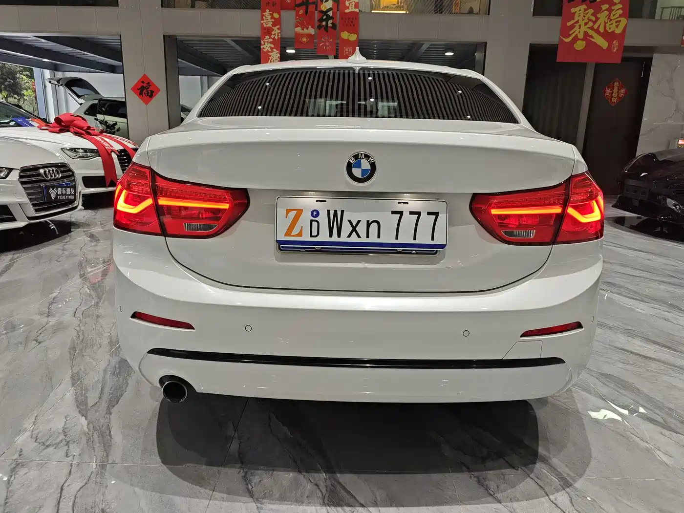 BMW 1 Series 2017 118i Sport фото 7