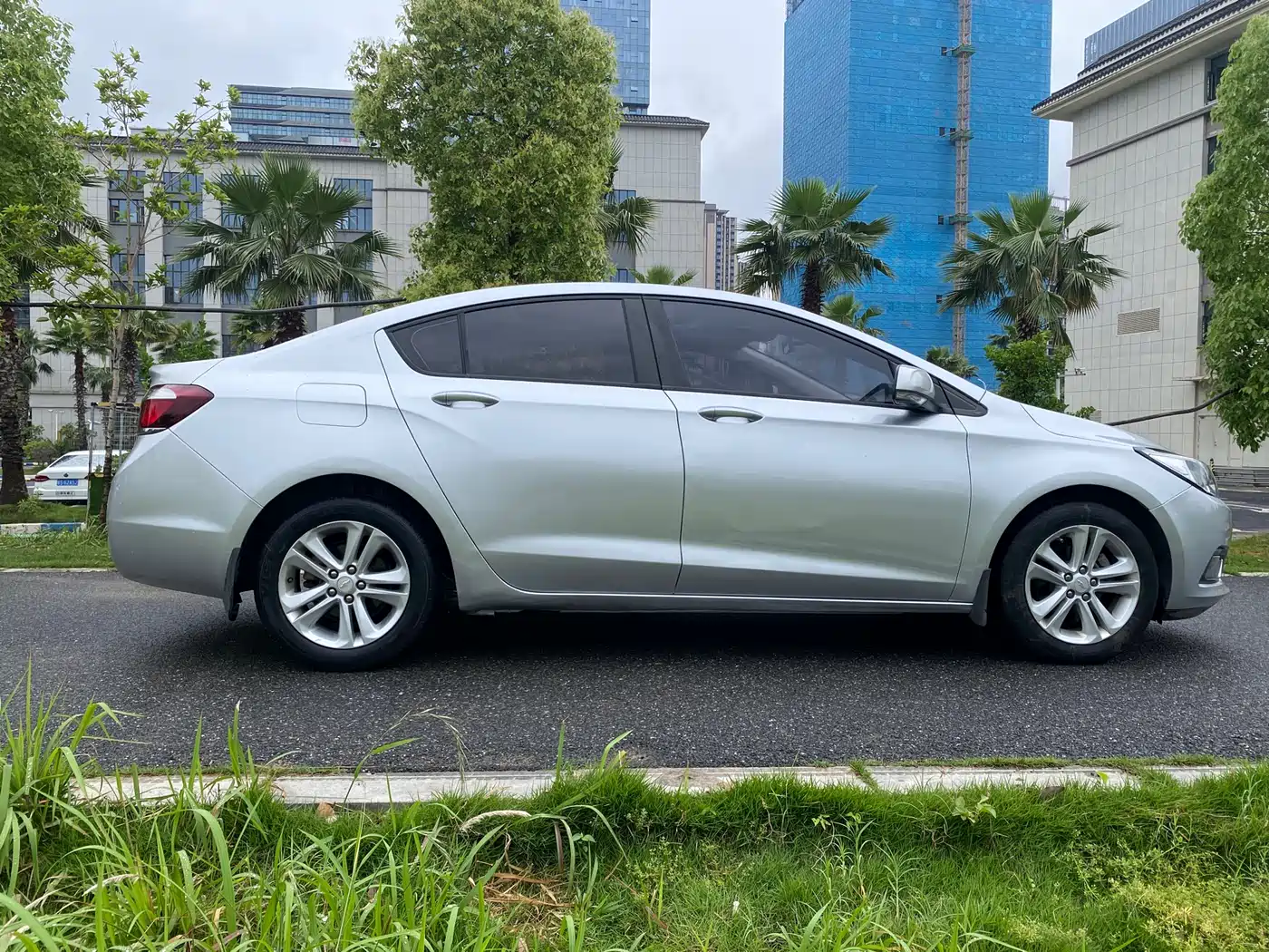 Chevrolet Cruze 2015 1.5L Manual Elite Edition фото 5