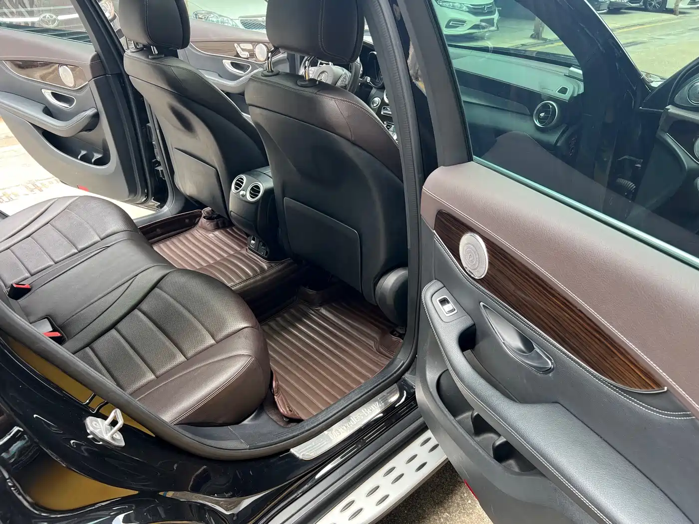 Mercedes-Benz GLC 2019 Facelift GLC 300 L 4MATIC Dynamic фото 9