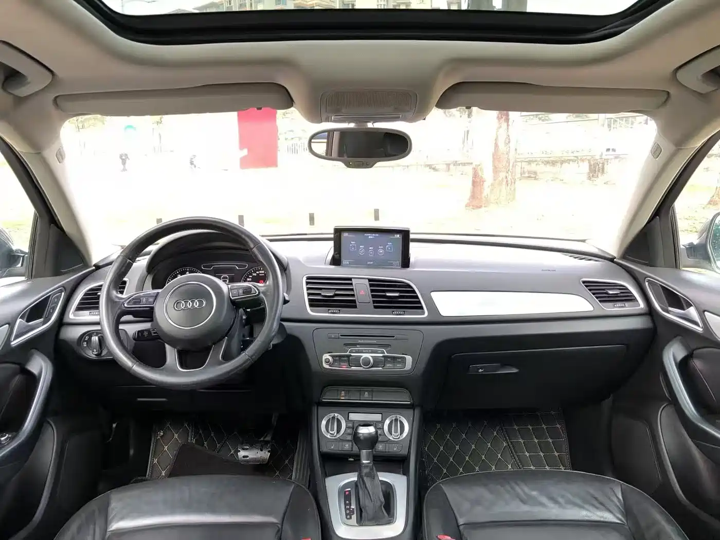 Audi Q3 2013 35 TFSI quattro Technology фото 8