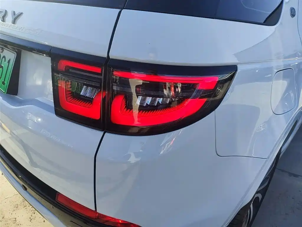 Land Rover Discovery Sport PHEV 2022 Facelift P300e Plug-in Hybrid фото 8
