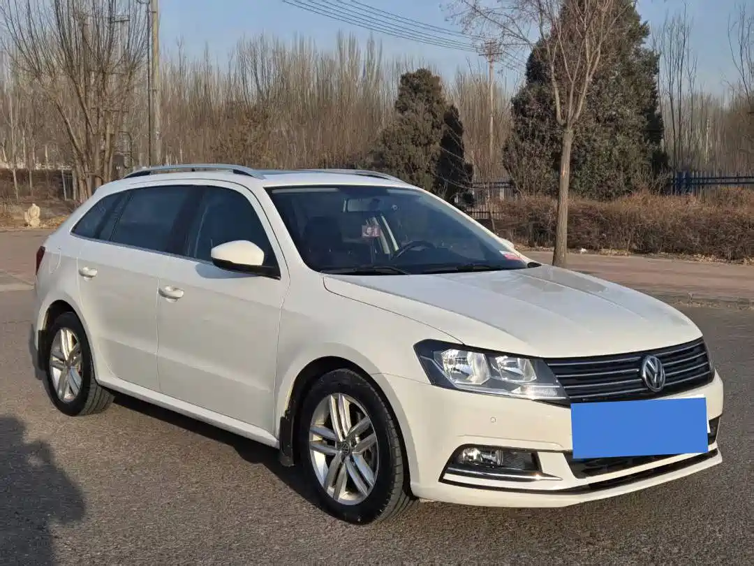 Volkswagen Lavida Tour 2017 230TSI DSG Comfort Edition фото 3