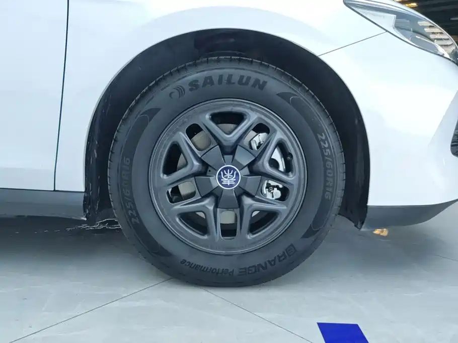 BYD Qin PLUS 2025 2025 DM-i Smart Drive 55KM Leader