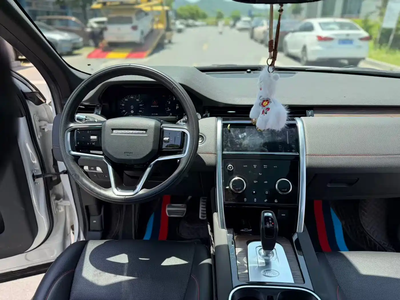 Land Rover Discovery Sport 2022 Model 249PS R-Dynamic S Performance Edition 5-Seater фото 9