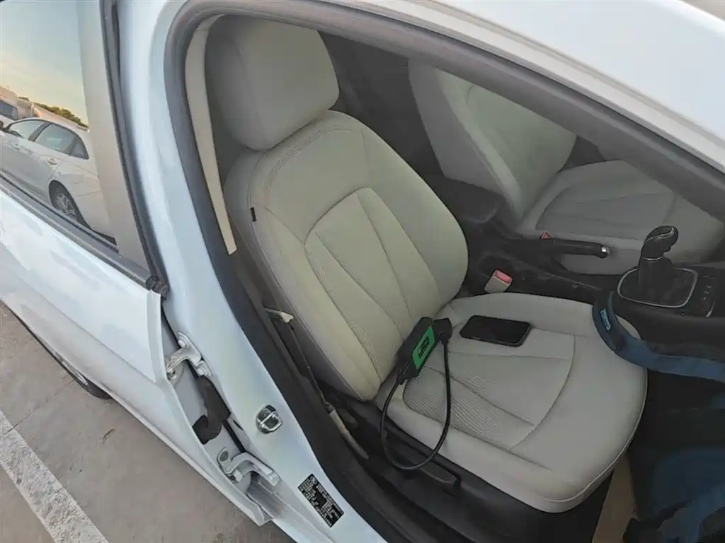 Buick Verano 2017 Sedan 15S Manual Progressive фото 25