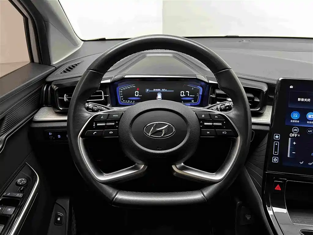 Hyundai Custo 2022 2021 270TGDi Leading GLS