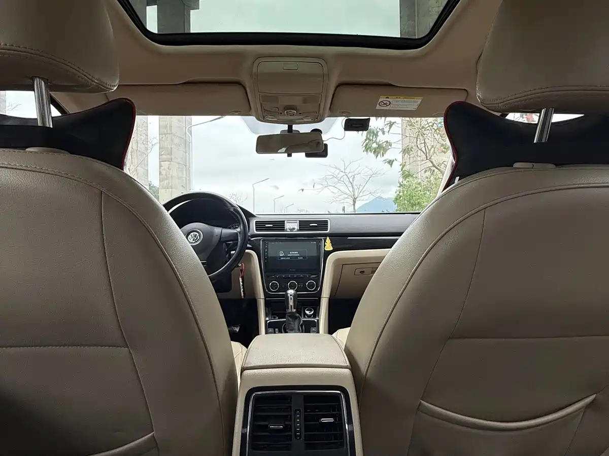 Volkswagen Passat 2014 2014 1.8TSI DSG Luxury Edition