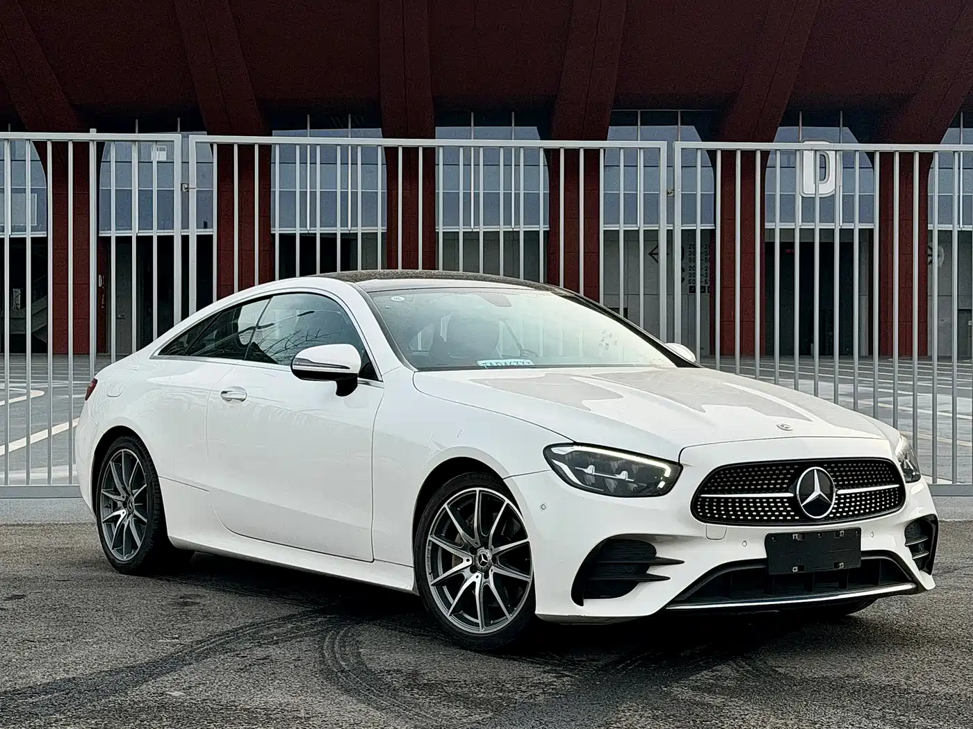 MERCEDES-BENZ E CLASS