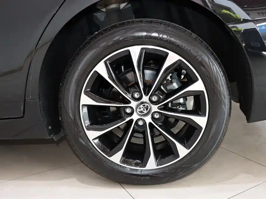 Toyota Avalon 2022 2.5L Luxury Edition фото 20