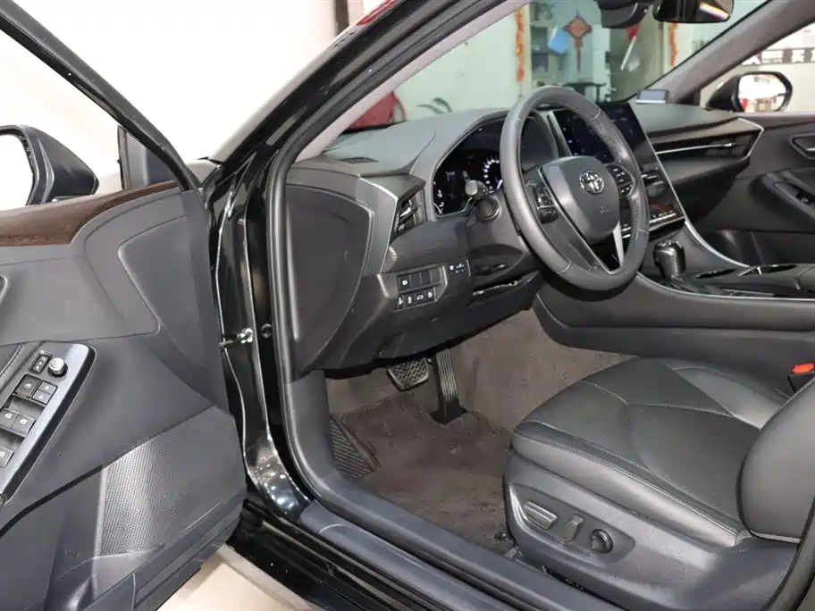 Toyota Avalon 2022 2.5L Luxury Edition фото 9