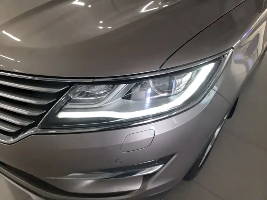Photo 24 - Lincoln MKC