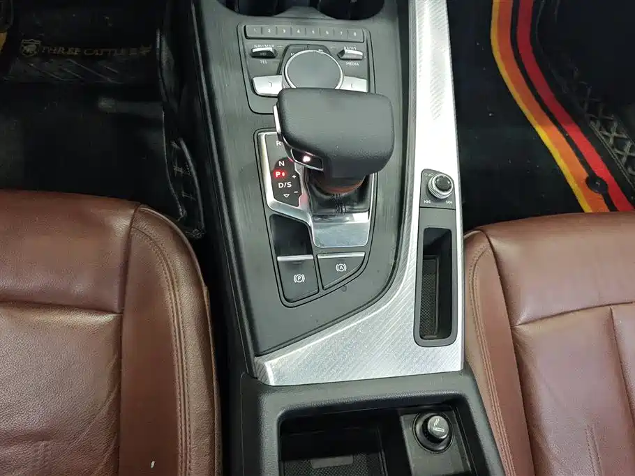 Audi A4L 2017 40 TFSI Progressive фото 16