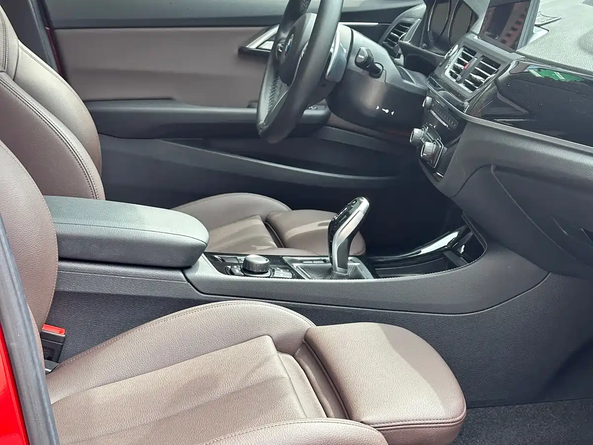 BMW 1 Series 2020 Model 125i Leading M Sport Package фото 10