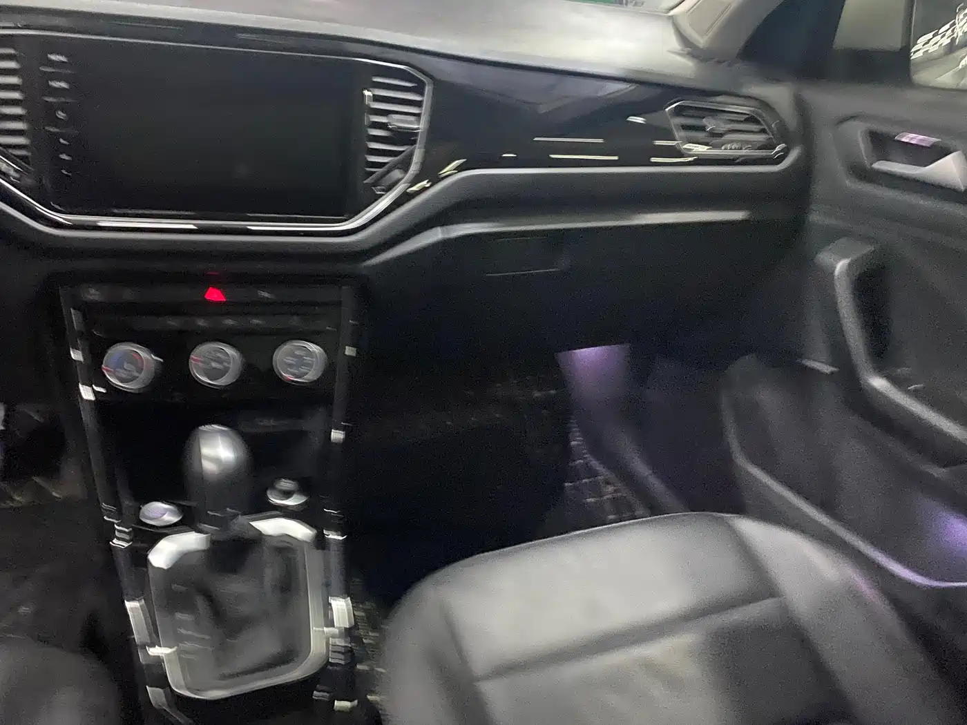 Volkswagen T-ROC 2022 280TSI DSG 2WD Elite PLUS фото 8