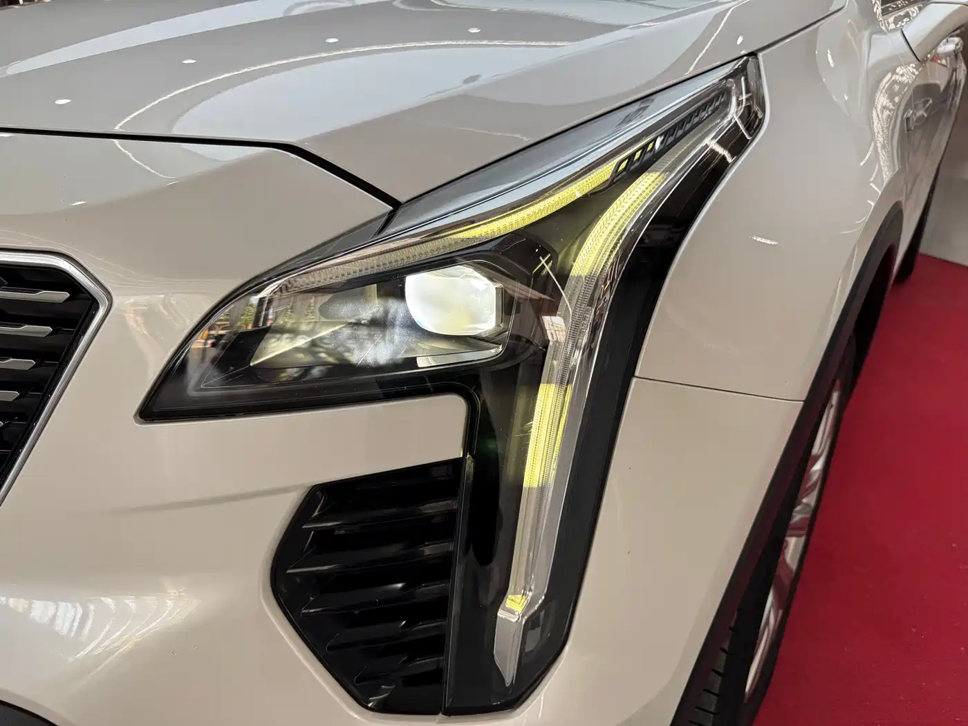 Cadillac XT4 2020 28T FWD Leading Trim фото 36