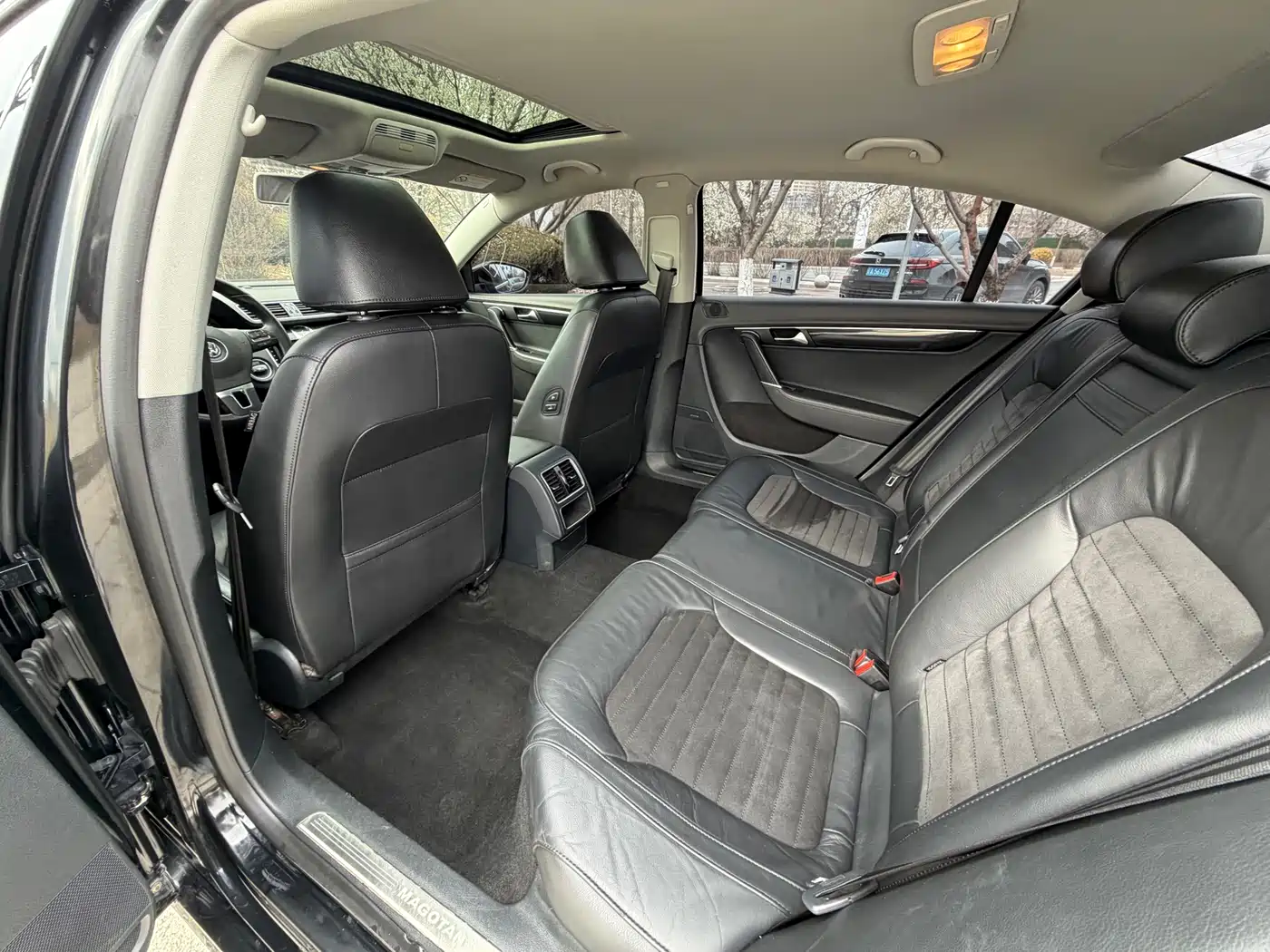 Volkswagen Magotan 2015 2.0TSI Luxury фото 9