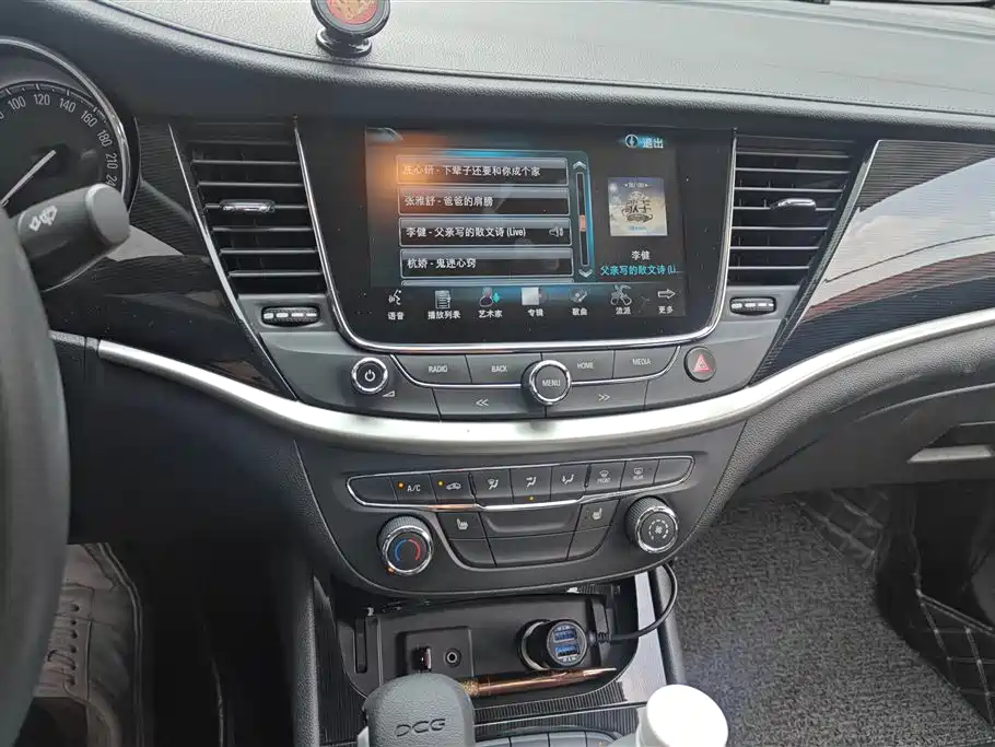 Buick Verano 2015 Sedan 20T Dual-clutch Elite фото 13