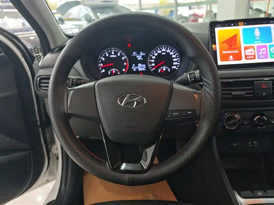 Hyundai Elantra 2018 1.6L Automatic Pleasing Edition GL China VI фото 15