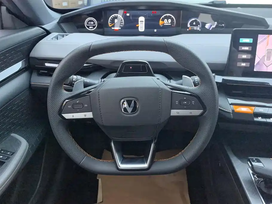 CHANGAN UNI-V