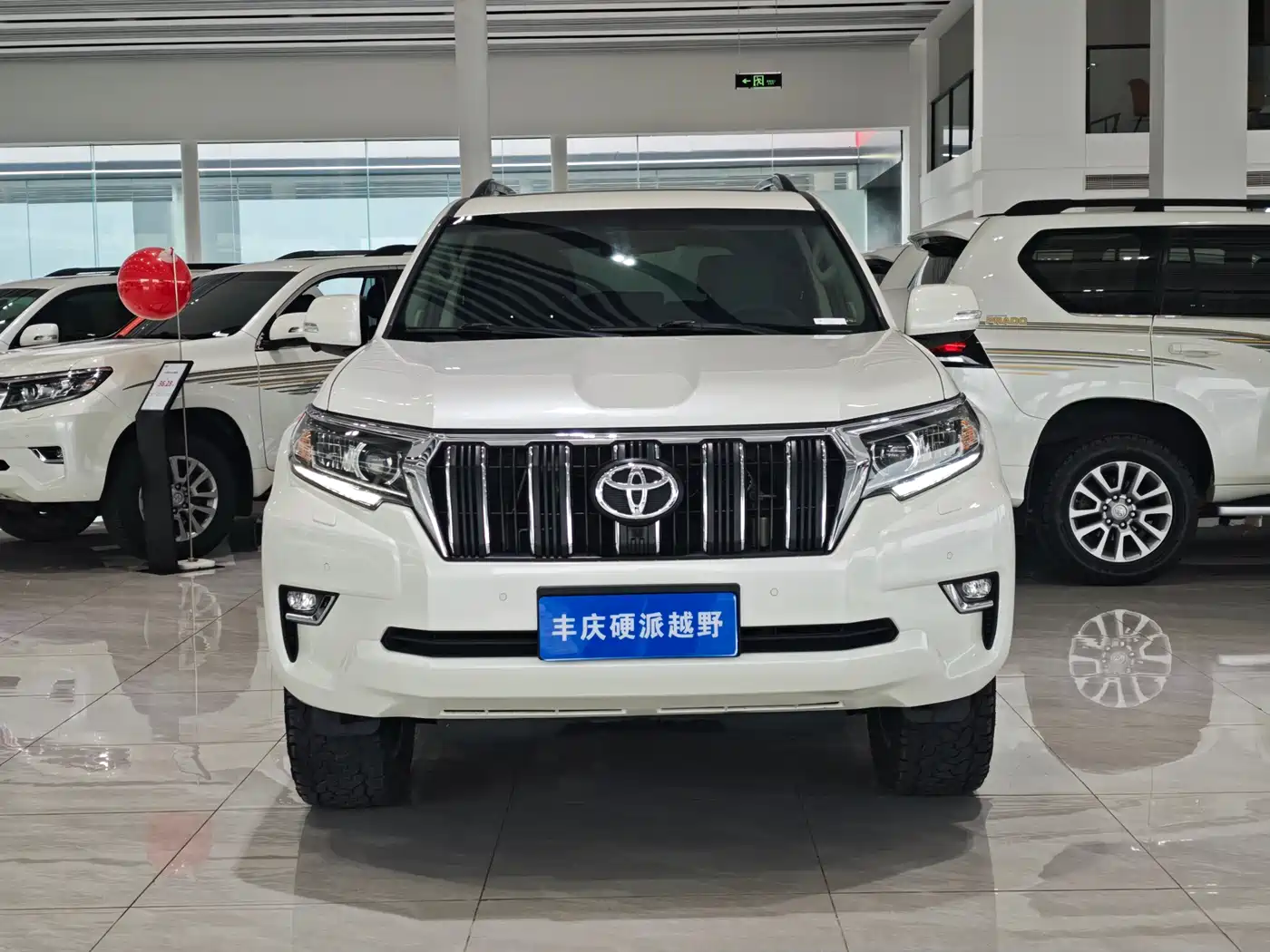 Toyota Prado 2018 3.5L Automatic TX-L Rear-mounted Spare Tire фото 2