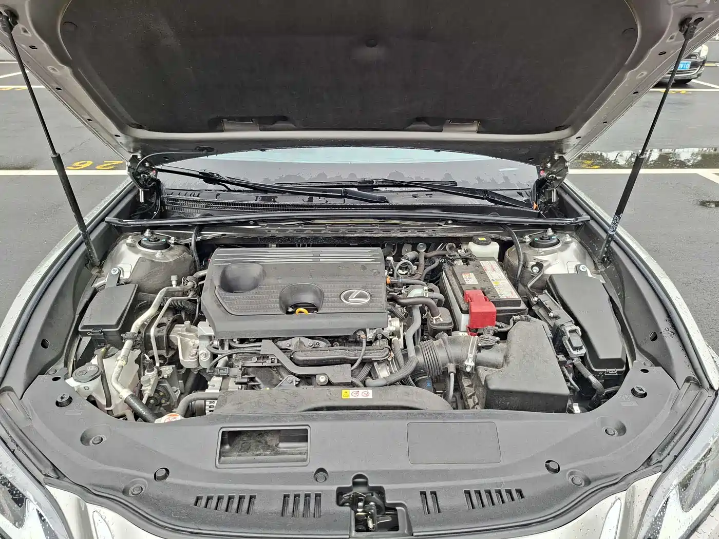 Lexus ES 2023 200 Excellence Edition фото 24