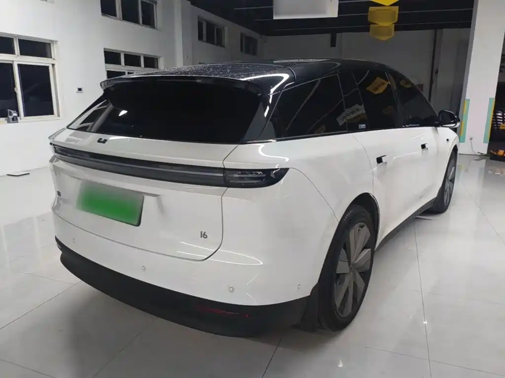 Li Auto i6 2026 2025 4WD Base Model