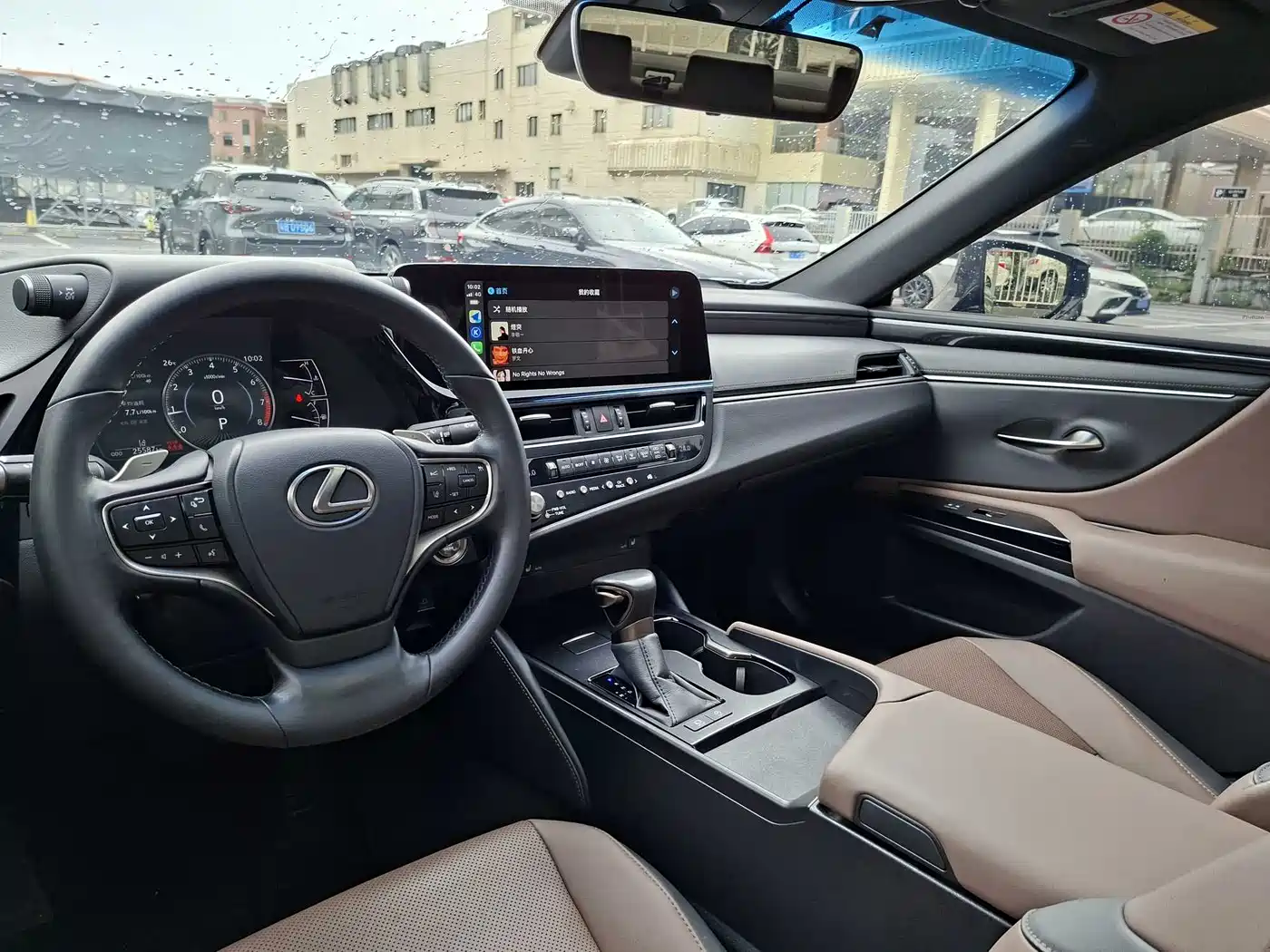 Lexus ES 2023 200 Excellence Edition фото 17