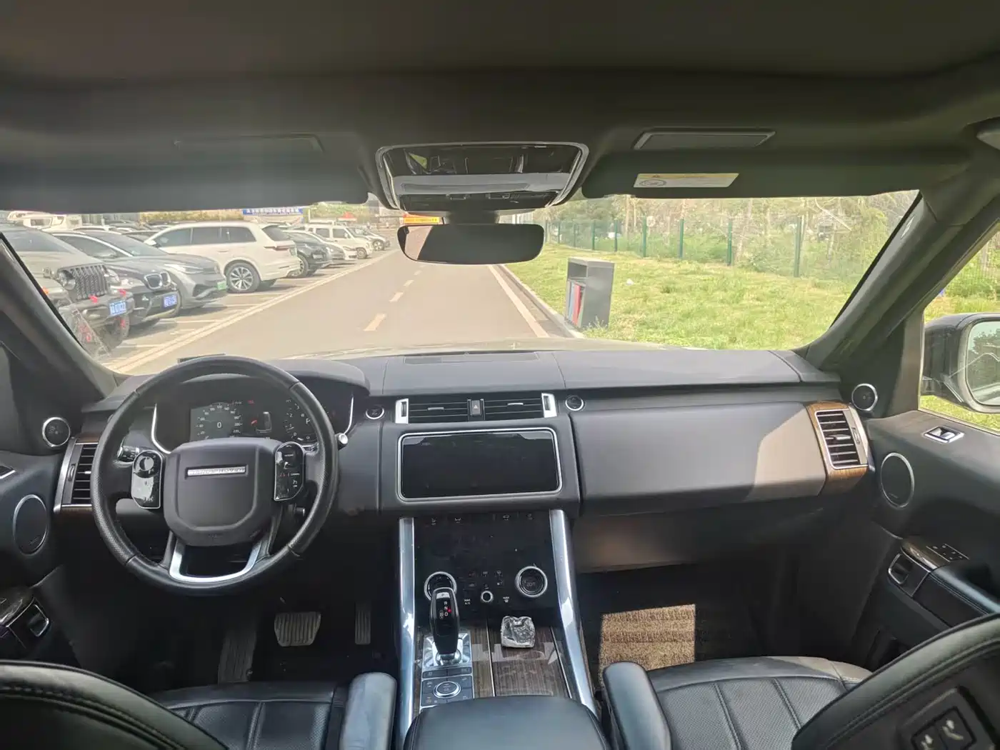 Land Rover Range Rover Sport PHEV 2018 Model P400e фото 7