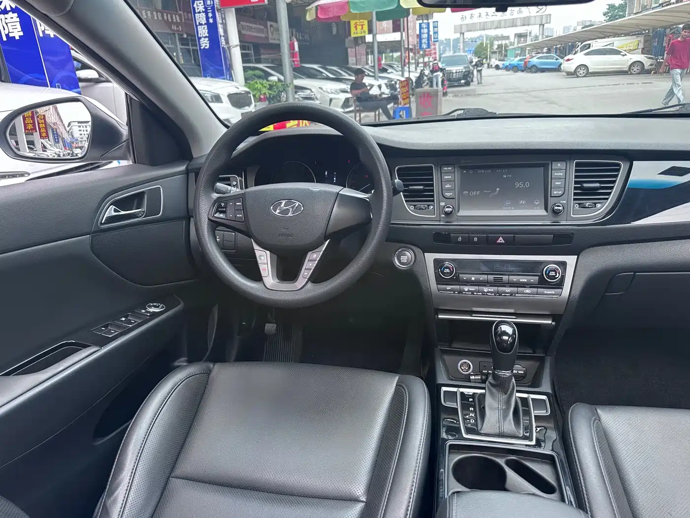 Hyundai Mistra 2016 1.8L Automatic Smart GLS фото 6