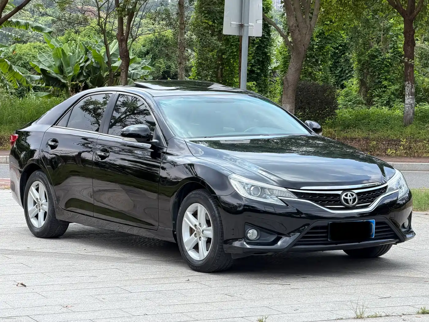 Toyota Reiz 2013 2.5V Elite Edition фото 3