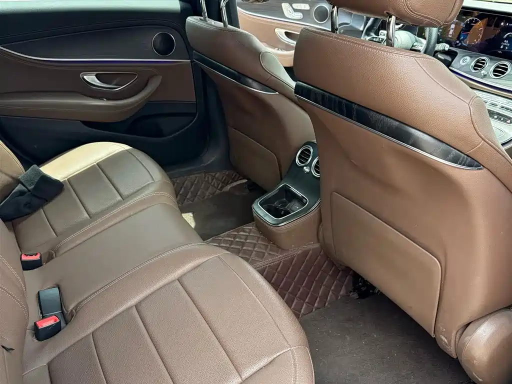 Mercedes-Benz E-Class 2021 E 300 L Sport Luxury Edition фото 9