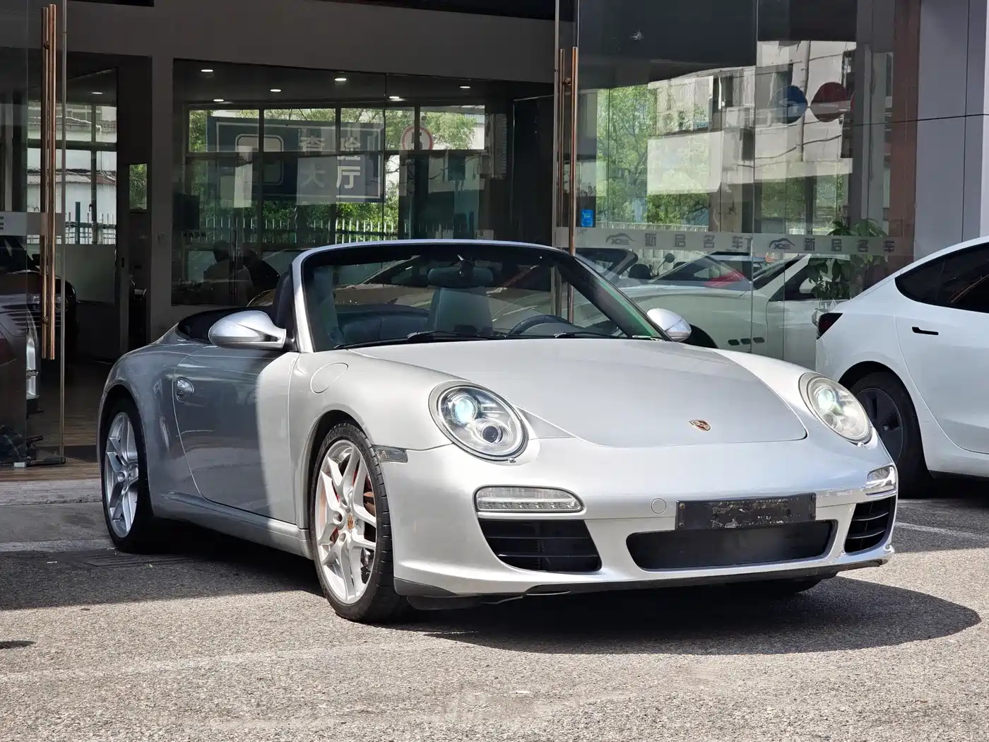 Porsche 911 2010 Carrera S Cabriolet 3.8L фото 3