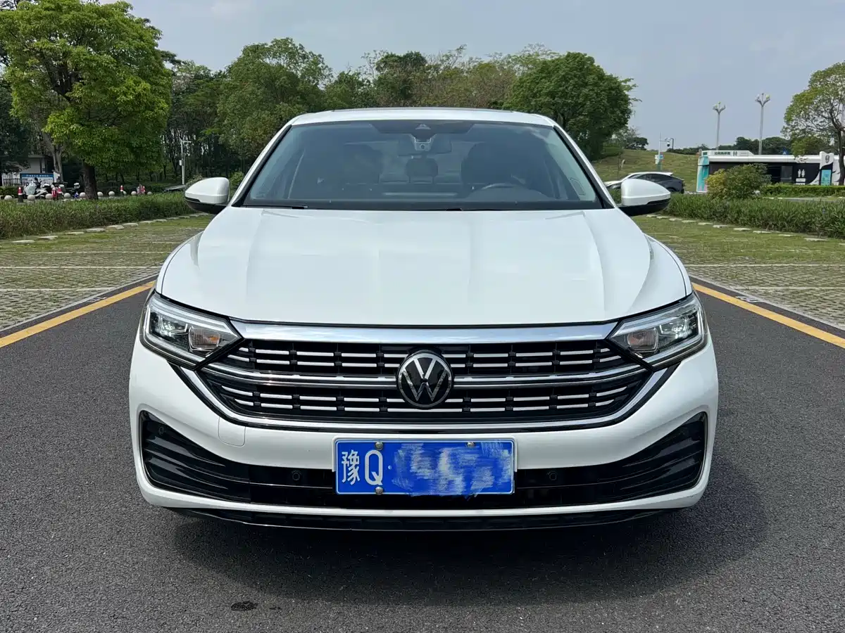 Volkswagen Sagitar 2023 300TSI DSG Surpassing Edition фото 2