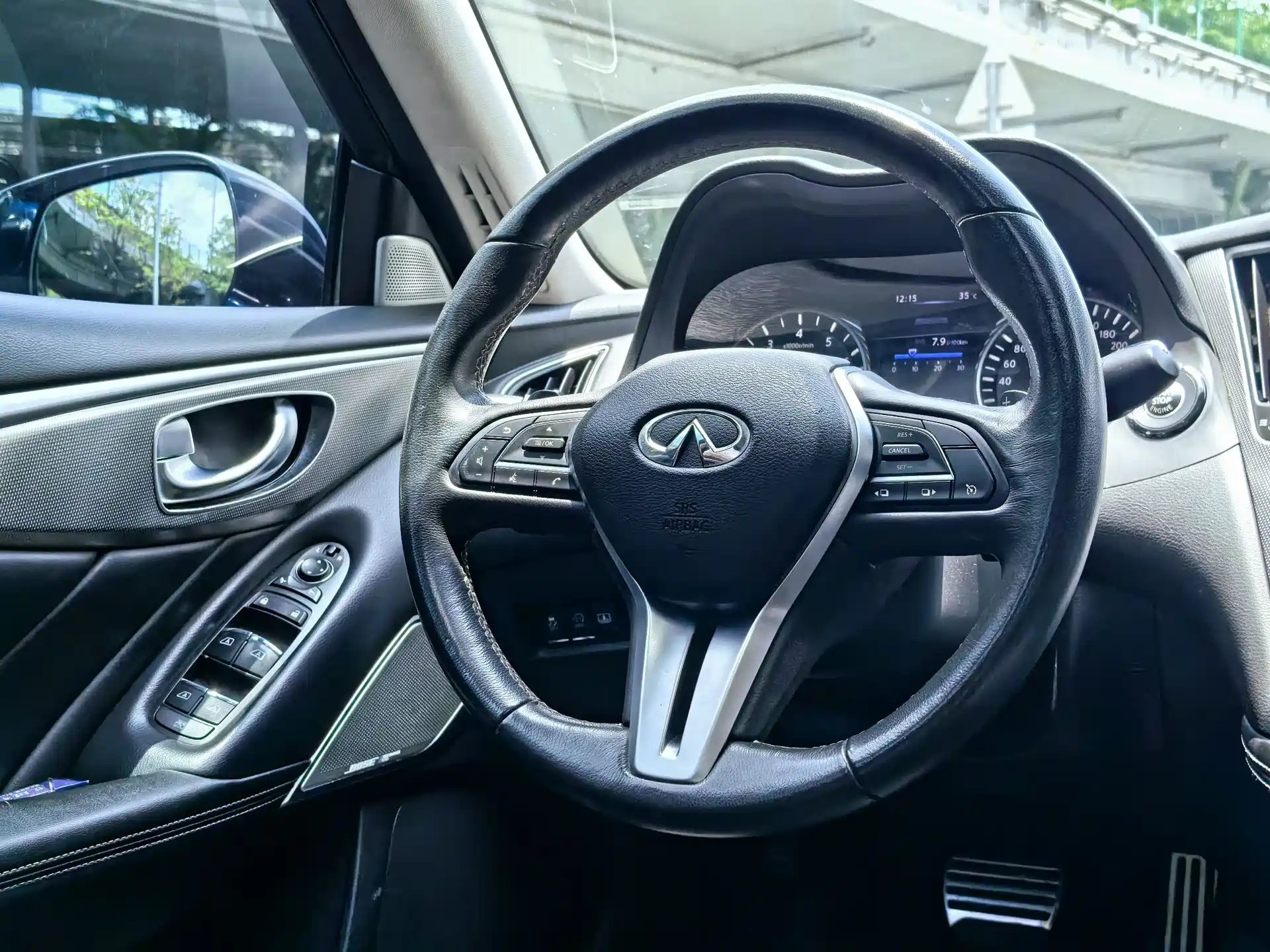Фото 32 - Infiniti Q50L